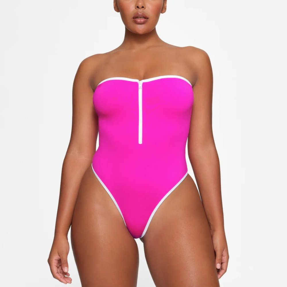 SKIMS Zip-Up Swim Strapless One Piece in Hibiscus Size Medium